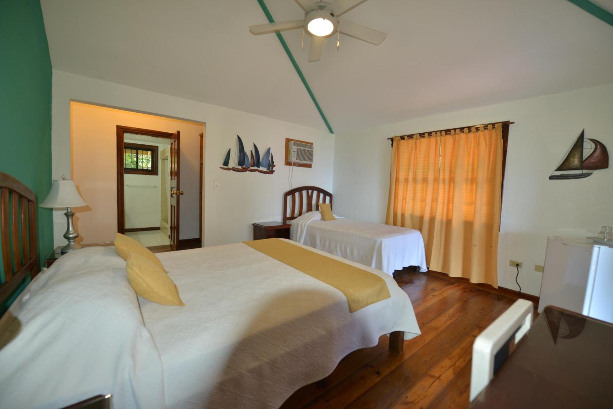 Seagrape Plantation Resort & Dive Center 웨스트 엔드 객실 사진